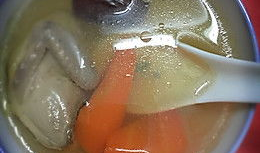 炖鸽子汤的做法视频,炖鸽子汤的秘制做法大揭秘